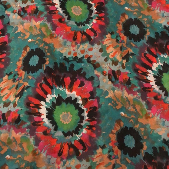 Francesca’s Infinity Scarf - Picture 2 of 2